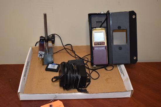 MITUTOYO SURF TEST SJ-201 PORTABLE ROUGHNESS TESTER AND MITUTOYO 7011BN MAGNETIC BASE INDICATOR
