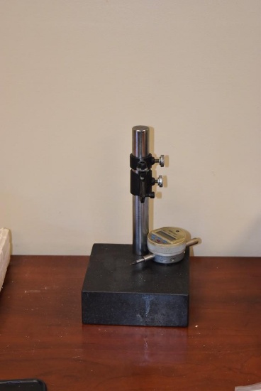 GRANITE BASE INDICATOR STAND WITH VERTICAL POST, INCLUDES INDICATOR