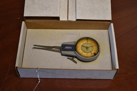 SPI 20-589-8 2-6"/.0005 INSIDE DIAL CALIPER WITH CARDBOARD CASE