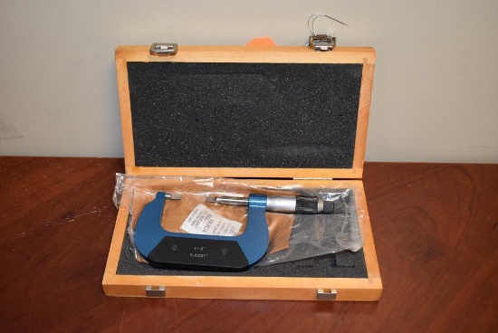 BLADE MICROMETER - BRAND UNKNOWN, 1-2" 0.0001", WITH CASE