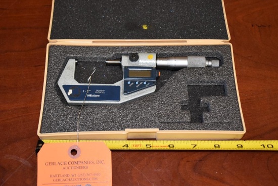 MITUTOYO 1-2" MICROMETER WITH DIGITAL READOUT AND CASE