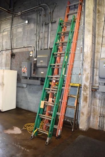 Werner 20' Fiberglass Extension Ladder