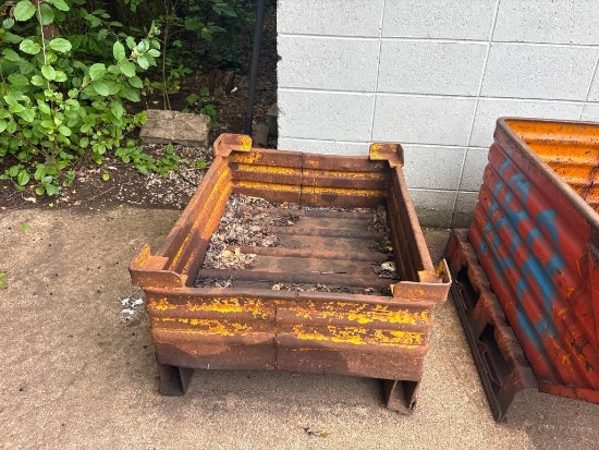 METAL CORRUGATED STORAGE CONTINER, 28-1/2" X 37-12" X 17-1/2"H