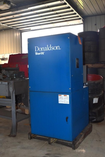 Donaldson Torit Dust Collector For Grinders, Model Vs550, S/N: 11286228-L1-1, Looks New