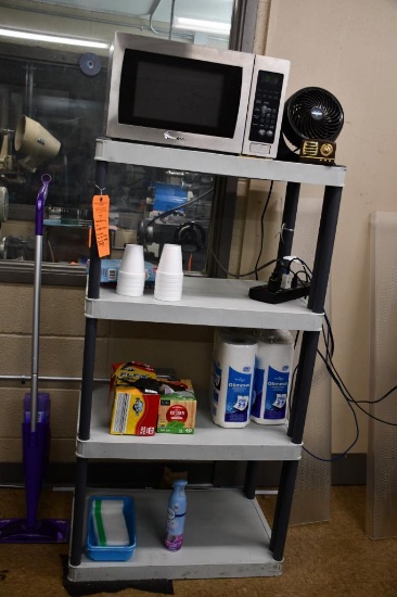 PLASTIC SHELVING UNIT, 18"D x 28"W x 52"H WITH MAGIC CHEF MICROWAVE WITH TURN TABLE - NO OTHER