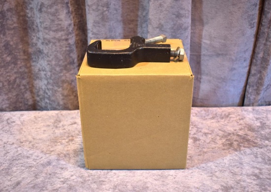 (12)- Light Source Mega Clamp (Black)