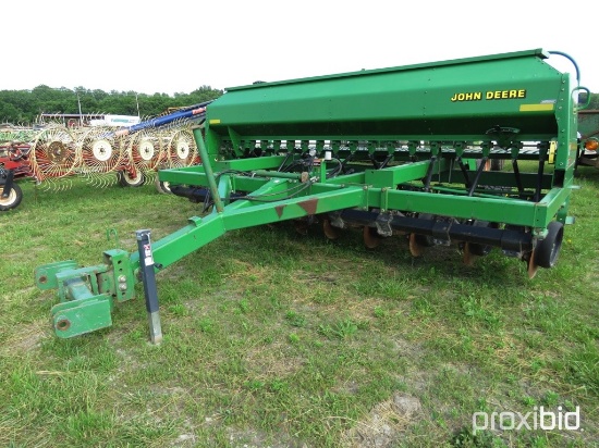 John Deere 1560 drill 2 point hook up