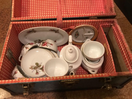 Children's tea set made in Japan