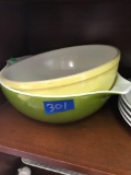 Yellow/Green Large Pyrex Bowls