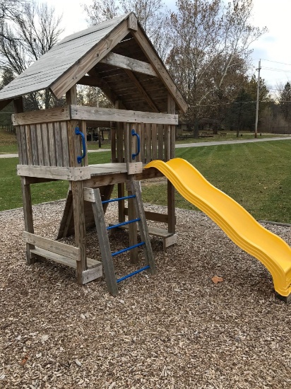 Playground equipment