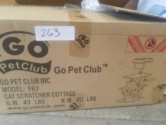 GO Pet Club Cat Scratcher Cottage