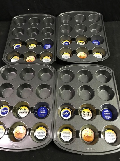 Wilton 12 Cup muffin pans