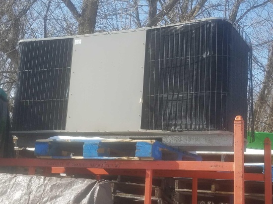 Goodman outdoor Condenser unit