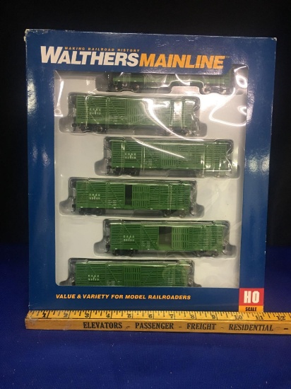 Walthers Mainline ,Making Raidroad history, 40? Stock Car (6-Pack)