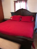 New Classic Home Furnishings King Bed