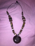 ARTSY AFRICAN STYLE NECKLACE WOTH ROARING LION