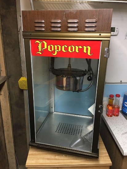 Deluxe Pinto Pop Model 2147 Popcorn Machine