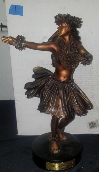 Hawaiian hula girl statue