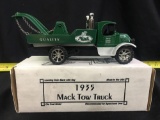Mack 1935 Mack Tow Truck die cast metal ( coin bank)