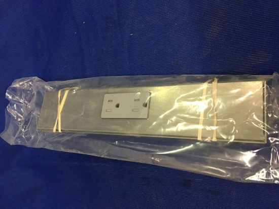 Angle power strip 12 ? grey (8)