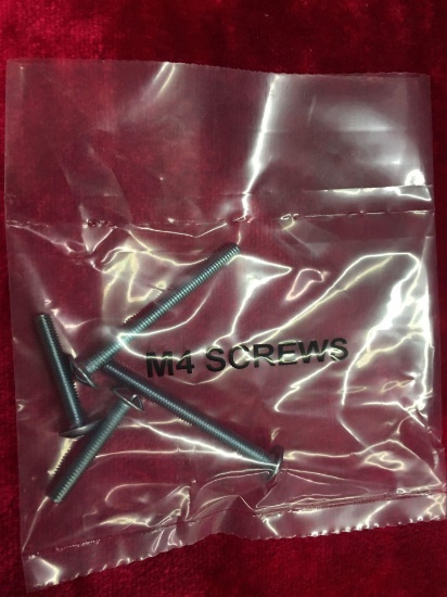 Box 12 x 8 ,,,,with screws , M4