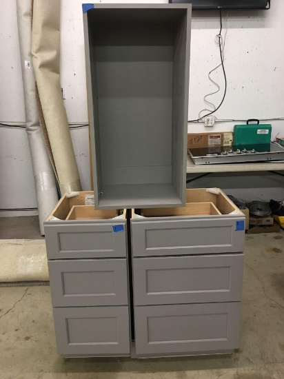 Cabinets gray , 3 drawer base 15? x 18?, 3 drawers base 21 x18,,,18 x 36,,