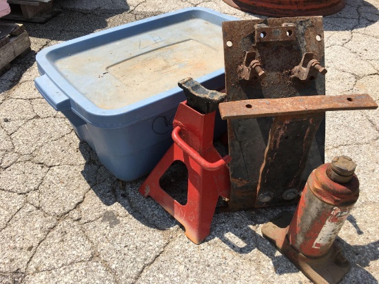 hammers, hydraulic jack