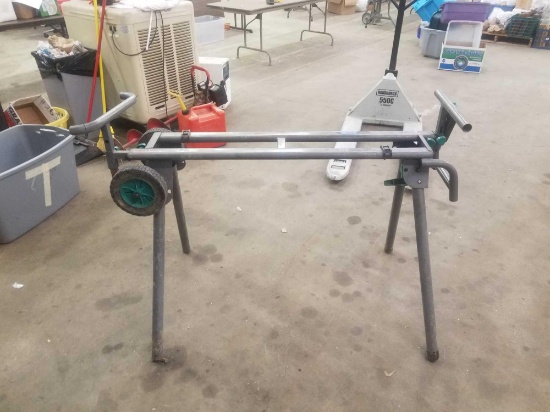 Hitachi UU 240F Universal Miter Saw Stand