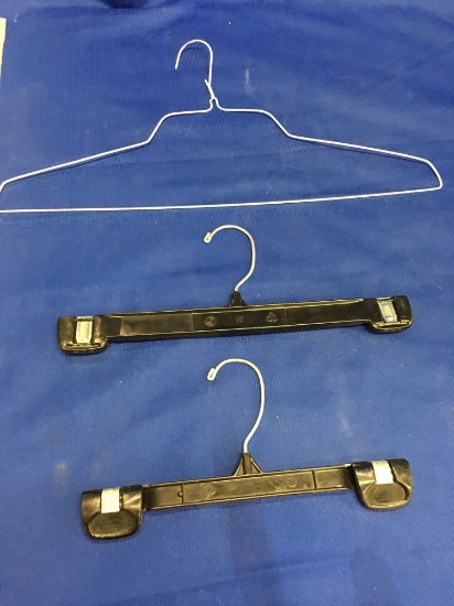 hangers for t-shirts and pants