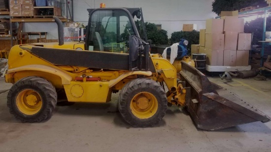 JCB 520 Telescopic Fork Lift with Bucket & Forks attachment