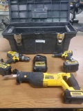 DEWALT 20V MAX Collection: DCD985 1/2