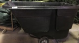 Rubbermaid Pushing Garbage Cart