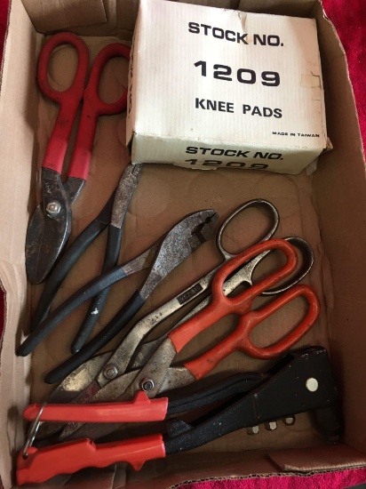 Misc. Lot: Knee Pads, clamps and more