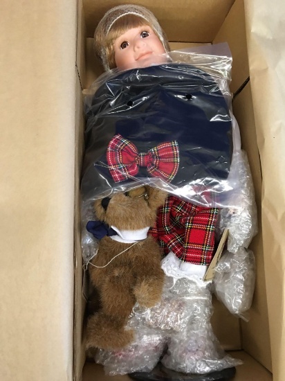 The Boyds Collection Doll, The Yesterday's Child Doll Collection #4937 "Christa"