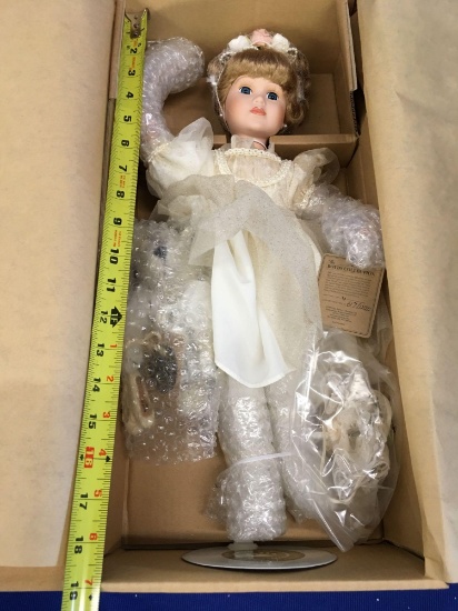 The Boyds Collection Doll, The Yesterday?s Child Doll Collection #4914 "Melissa"