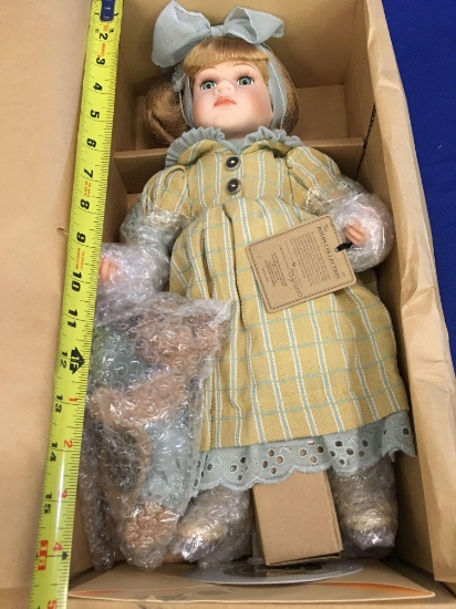 The Boyds Collection Doll, The Yesterday?s Child Doll Collection #4915 " Erin"