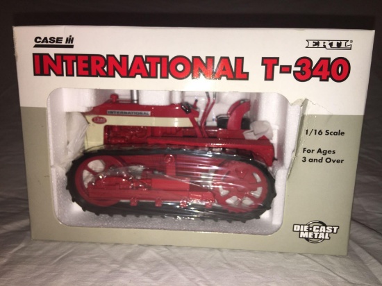 1/16th 1996 Ertl International T-340 dozer