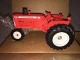1/16th Ertl 1990 Allis Chalmers D-15 Tractor Central Tractor Special Edition