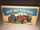 1/16th Ertl 1989 Allis Chalmers D19 Tractor The Toy Farmer