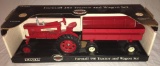 1/16th Ertl 1993 Farmall 350 Tractor and Wagon Set NIB