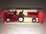 1/12th Ertl Snapper Lawn Tractor with Trailer