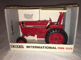 1/16th Ertl 1991 International 1066 ROPS Tractor Special Edition