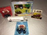 Lot of: 1993 farm progress show ford scale models, lone star gift sack, Ertl diecast combine, 1990