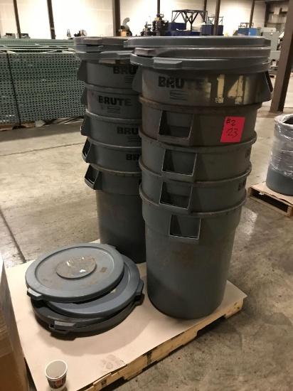 Set of 10 trash cans