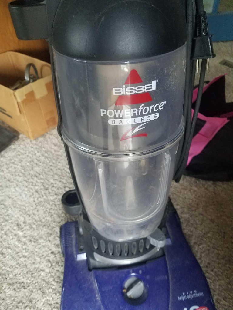 Bissell Powerforce Bagless Vacuum | Art 