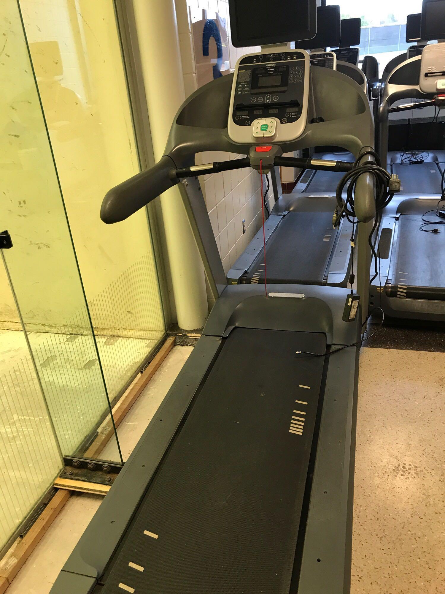Precor 956i treadmill Proxibid