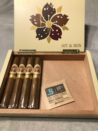 Room 101 Hit and Run Spr Toro cigars