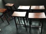 6 matching bar stools