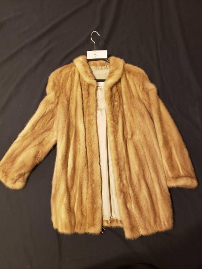 Kneeter Womens Fur Coat