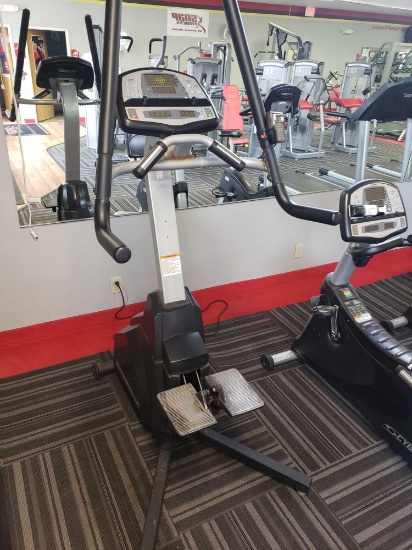 Cybex VR3 Stairstepper